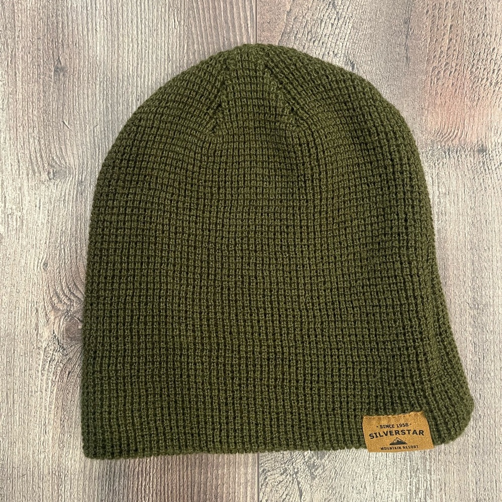 SILVERSTAR OLIVE GREEN KNIT BEANIE